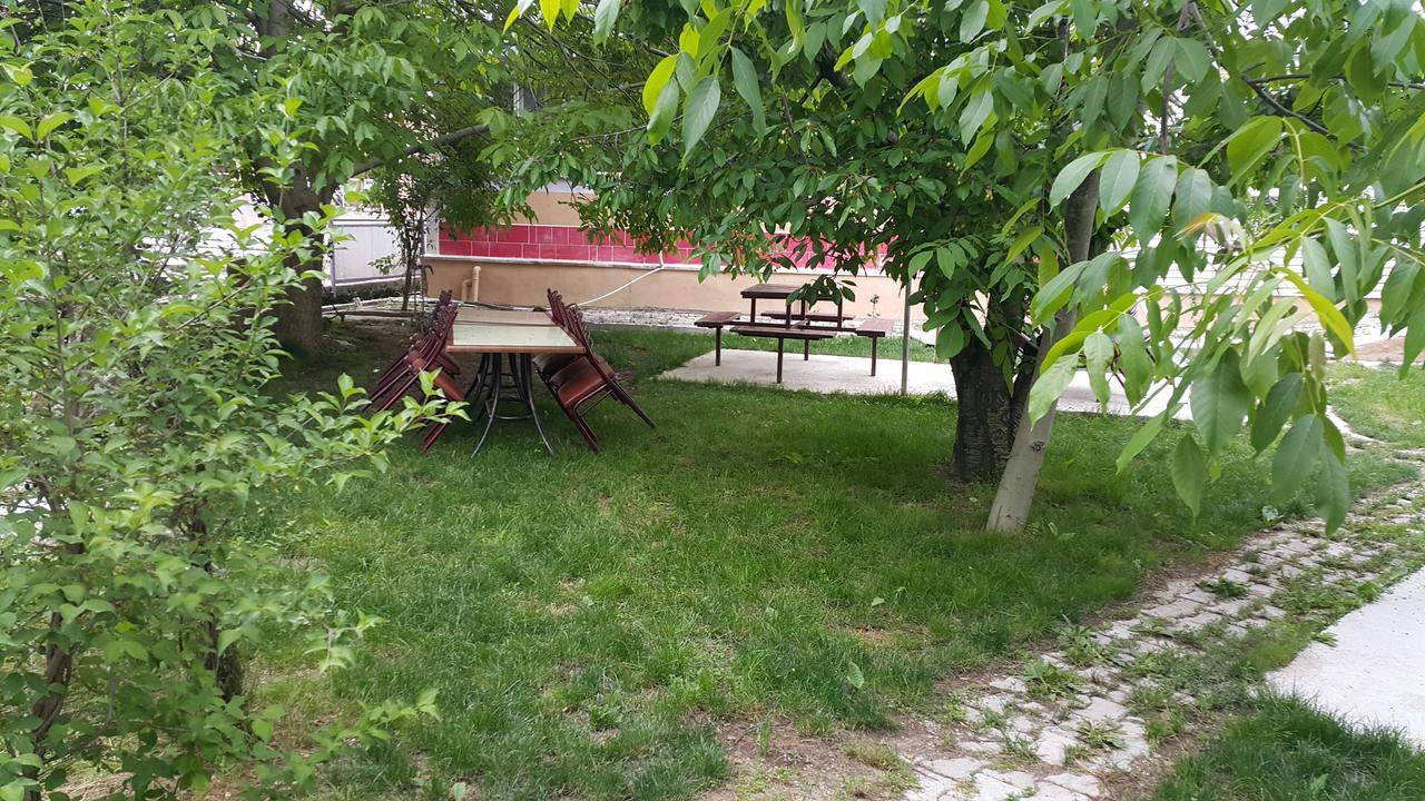 Alanlar Alabalik Ve Otel Ağlasun Екстериор снимка